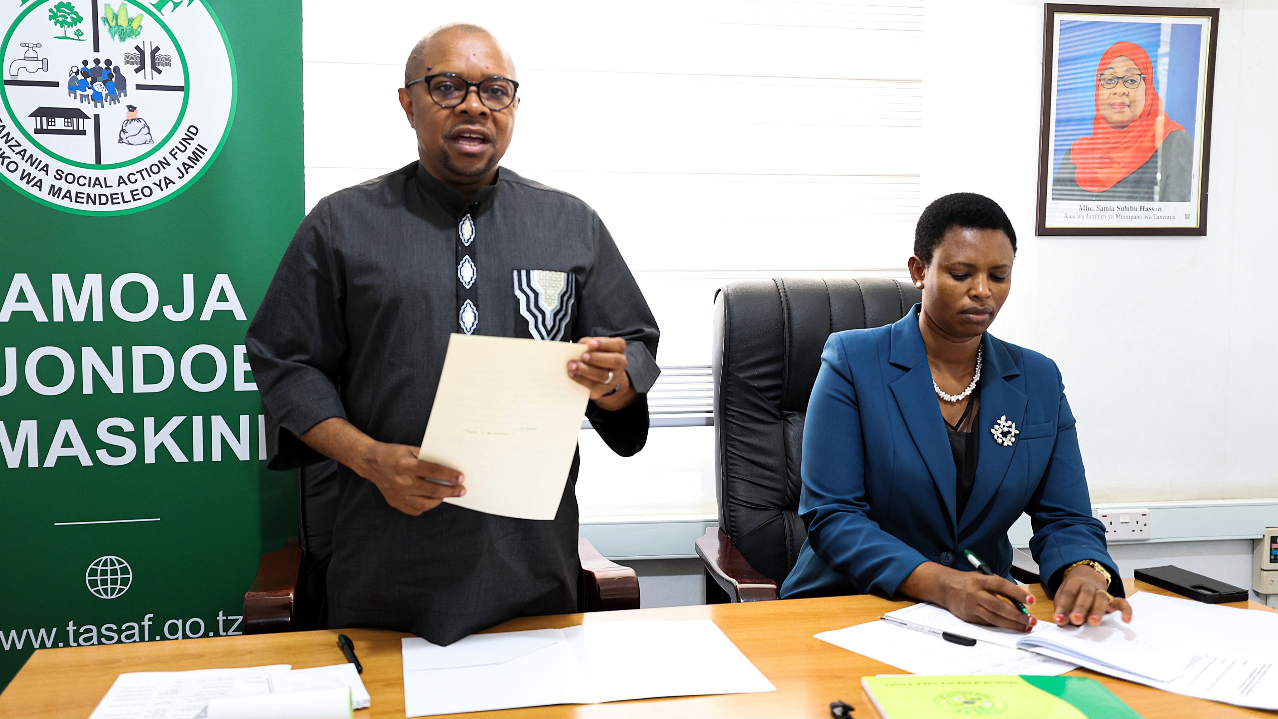Mhe. Ridhwani Kikwete atembelea Ofisi za TASAF